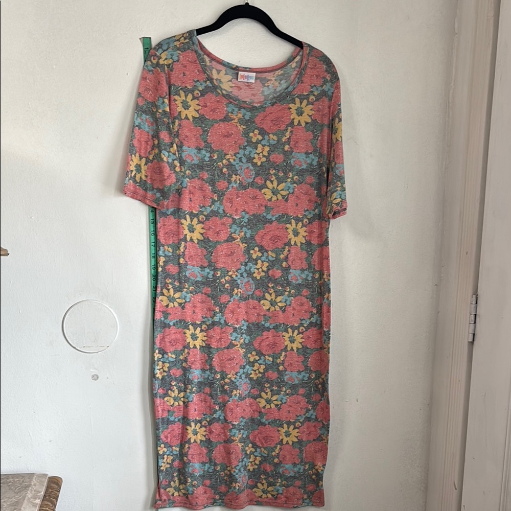 LuLaRoe Orange and Pink Casual Short Sleeve Dress